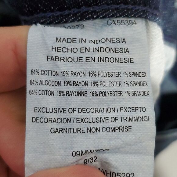 WRANGLER 31x32 Dark Wash Size 10 Boot Cut Jeans - Picture 7 of 7